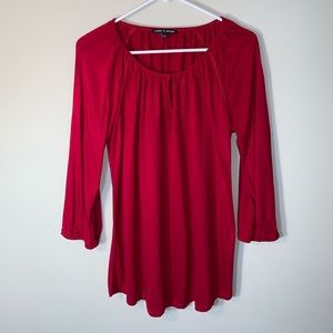 Cable and Gauge Women’s Red Keyhole Top - Medium